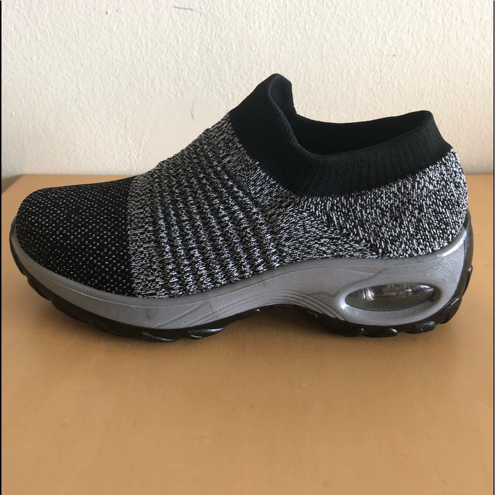NEW in box mesh sock slip-on sneakers, size 10 (fit size 8.5-9).